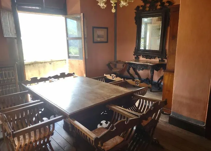 Villa Romantic Italian Castle At The Foot Of The Alps